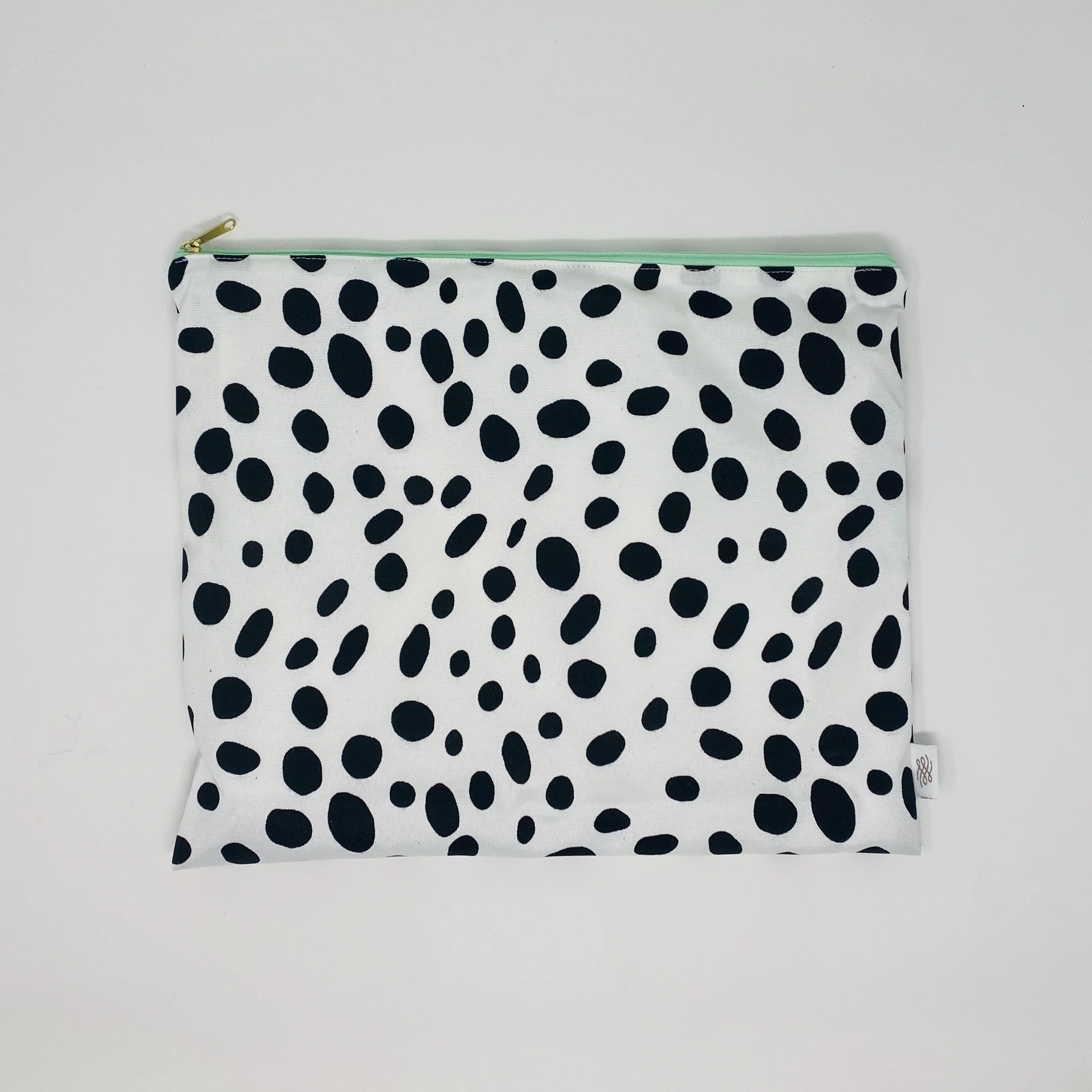 Logan + Lenora Portfolio Pouch - Image 4